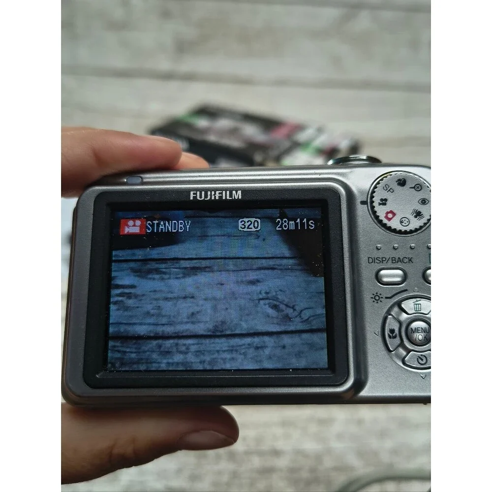 FUJIFILM FinePix A800 Digital Camera 3x Optical Zoom In Box